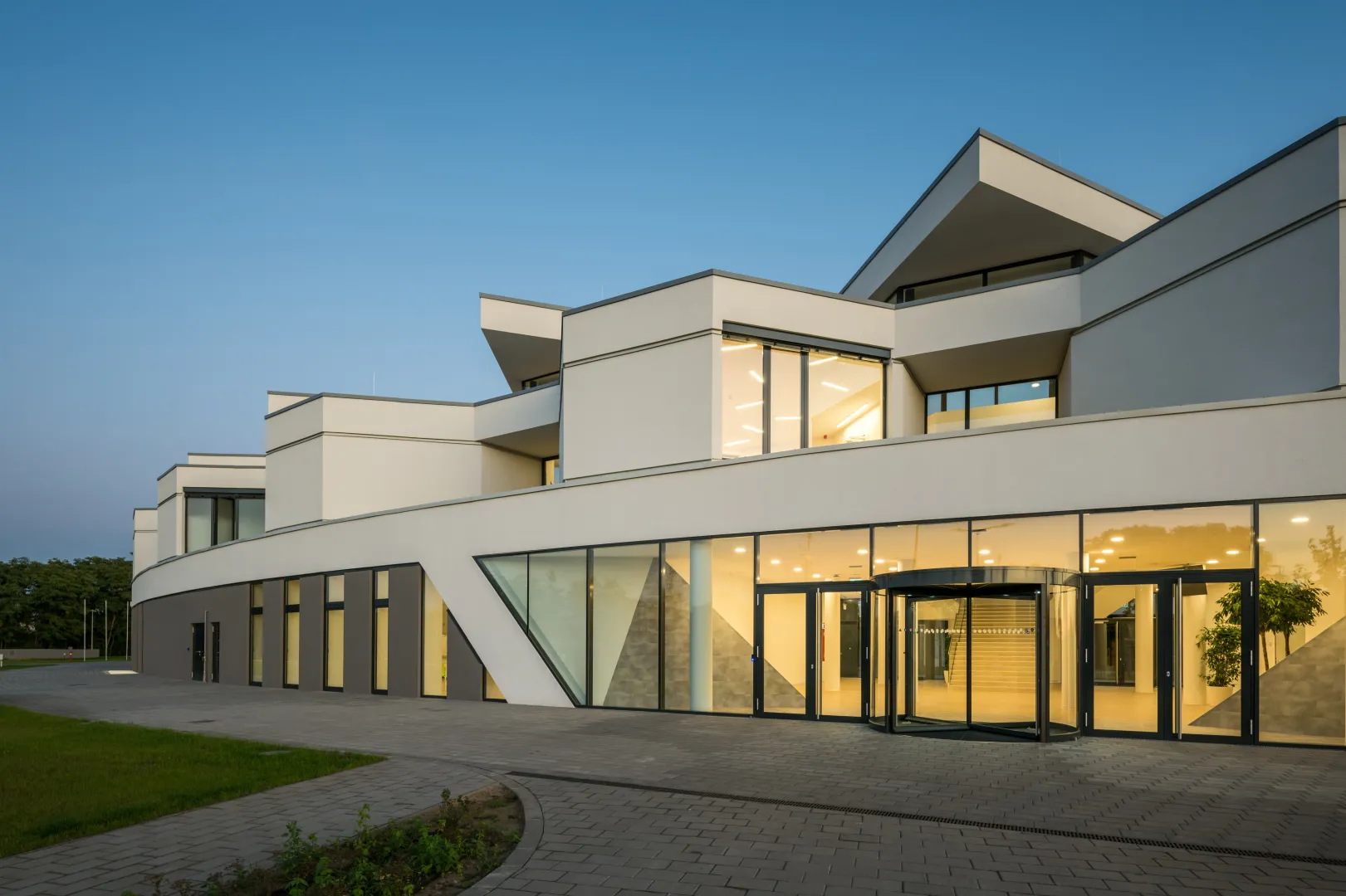 International School of Debrecen International School of Debrecen